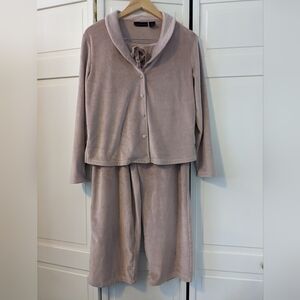 House of Harlow Soft Pink Velour Lounge Set, Small